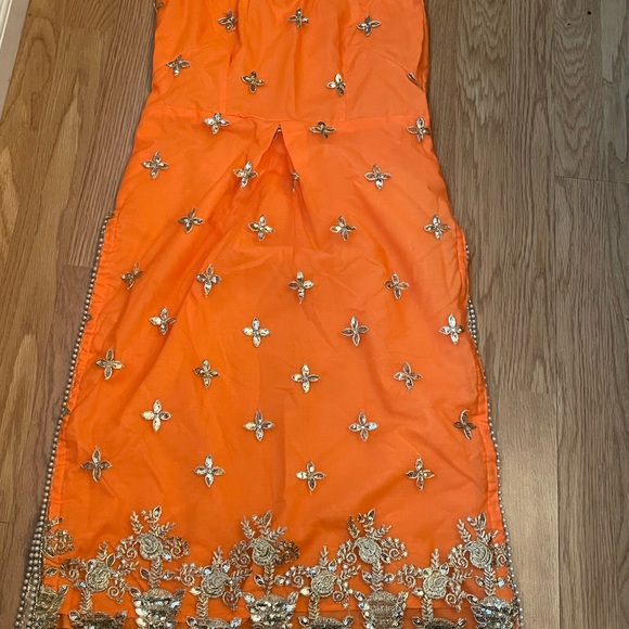 Womens orange small kameez sleeveless - Picture 2 of 3